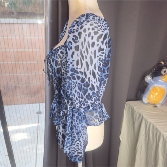 Milk & Honey Animal Print Top Womens M Blue Leopard Print Boho Y2k Long Sleeve - Picture 2 of 9